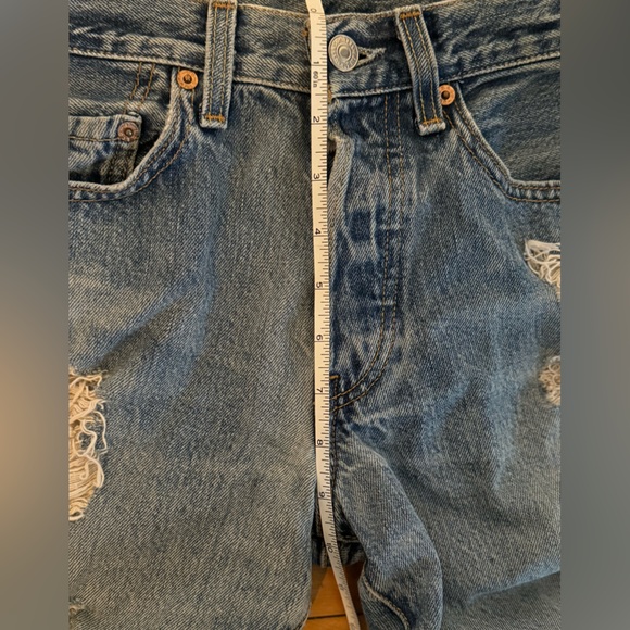 Levi’s 501 hand distressed jeans denim straight leg women’s ripped 27 26 small - Picture 4 of 10